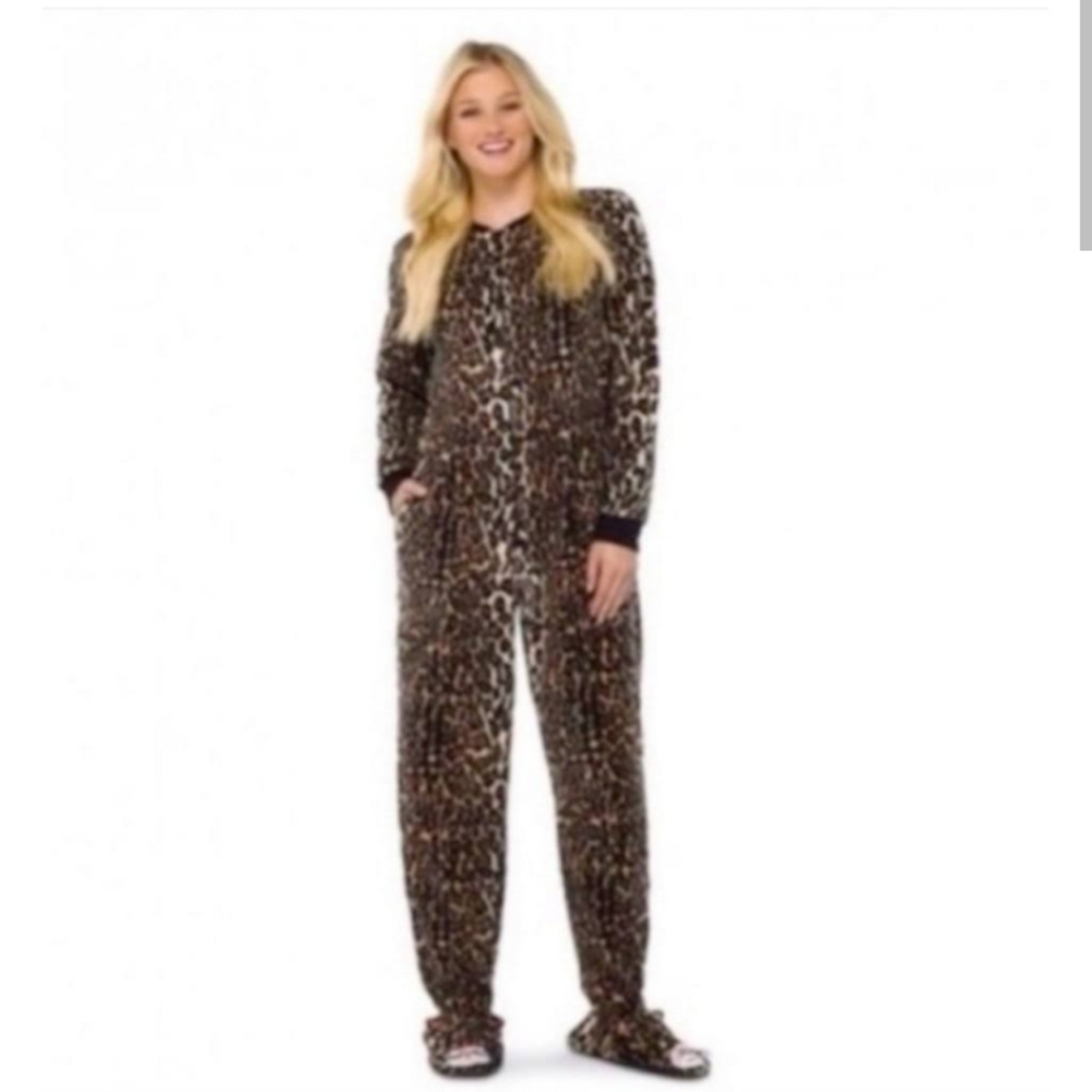 Nick & Nora Leopard Print Onesie Pajamas